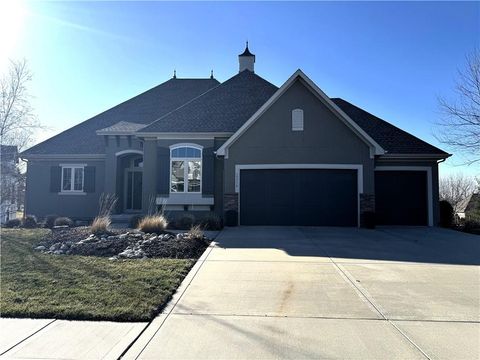 15516 Stearns Street Overland Park KS 66221