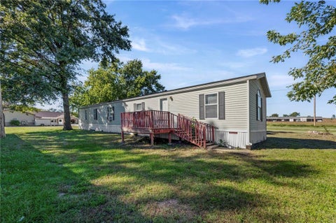 Photo of 634 Monroe Street, Pomona, KS 66076 (MLS # 2647597)