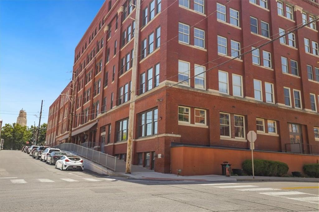 200 MAIN Street 510