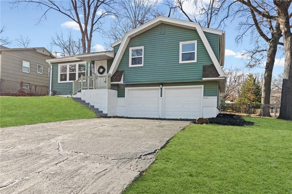 Photo of 2514 N 64th Street, Kansas City, KS 66104 (MLS # 2592750)