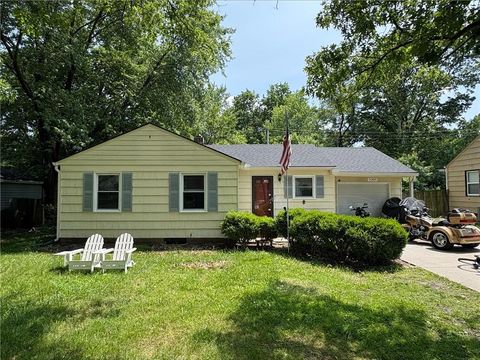 5309 W 71st Street Prairie Village KS 66208