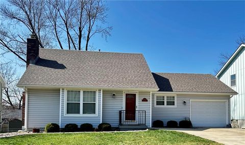 2820 Folsom Street, Leavenworth, KS 66048 - #: 2607056