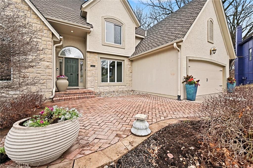 5529 Sleepy Hollow Drive