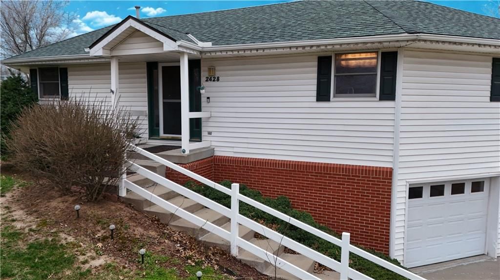 Photo of 2428 Little Blue Court, Liberty, MO 64068 (MLS # 2604985)