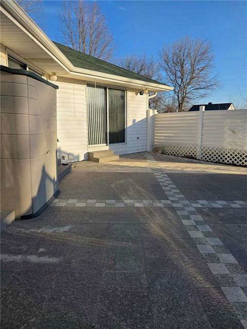 Tiny photo for 2428 Little Blue Court, Liberty, MO 64068 (MLS # 2604985)