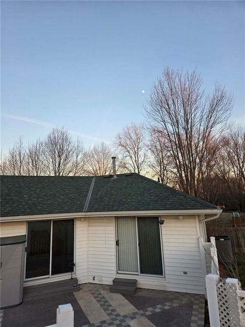 Tiny photo for 2428 Little Blue Court, Liberty, MO 64068 (MLS # 2604985)