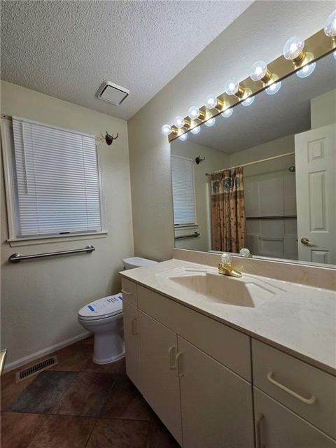 Tiny photo for 2428 Little Blue Court, Liberty, MO 64068 (MLS # 2604985)