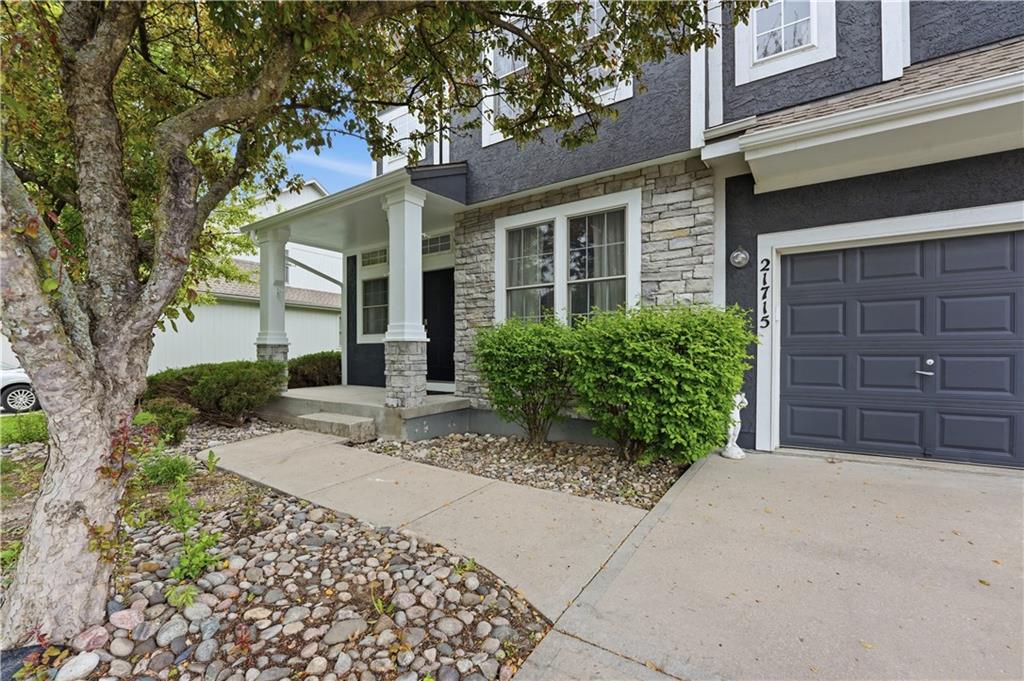 21715 W 100 Terrace