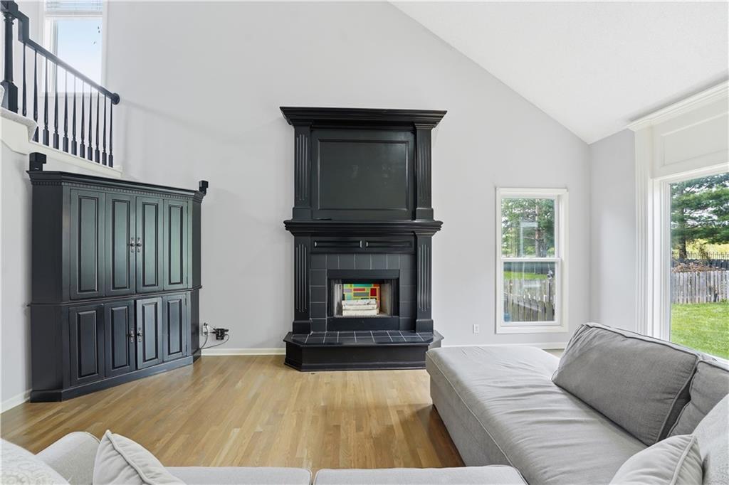 21715 W 100 Terrace