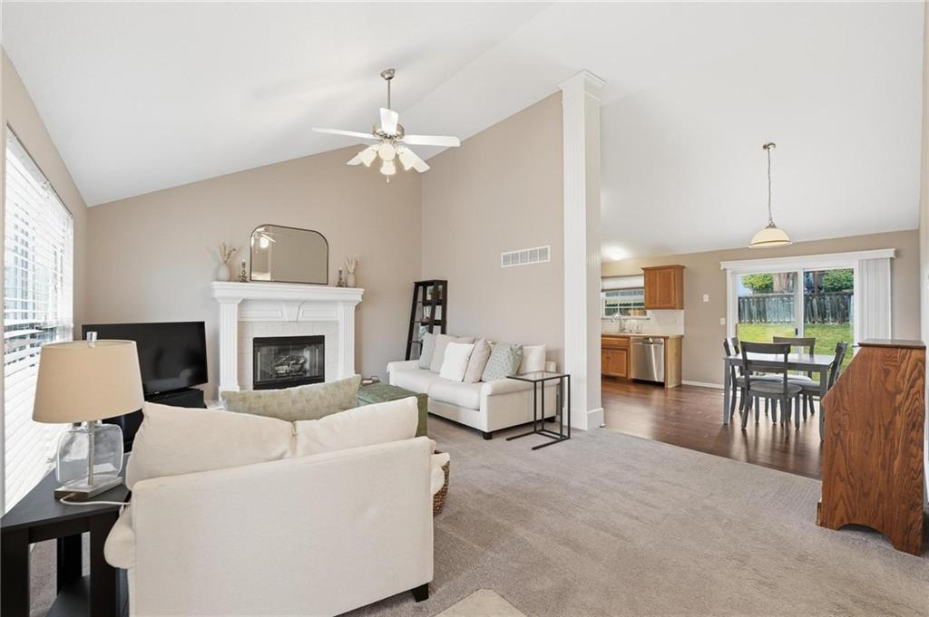 10312 N Cypress Avenue