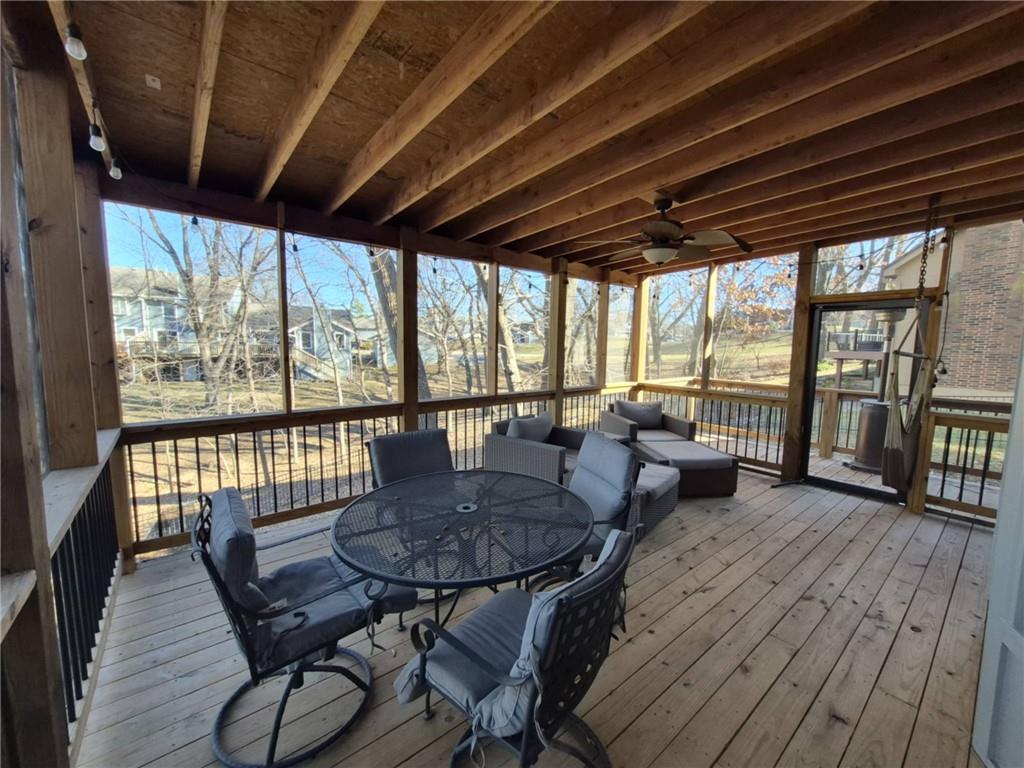 46 NE Shoreview Drive