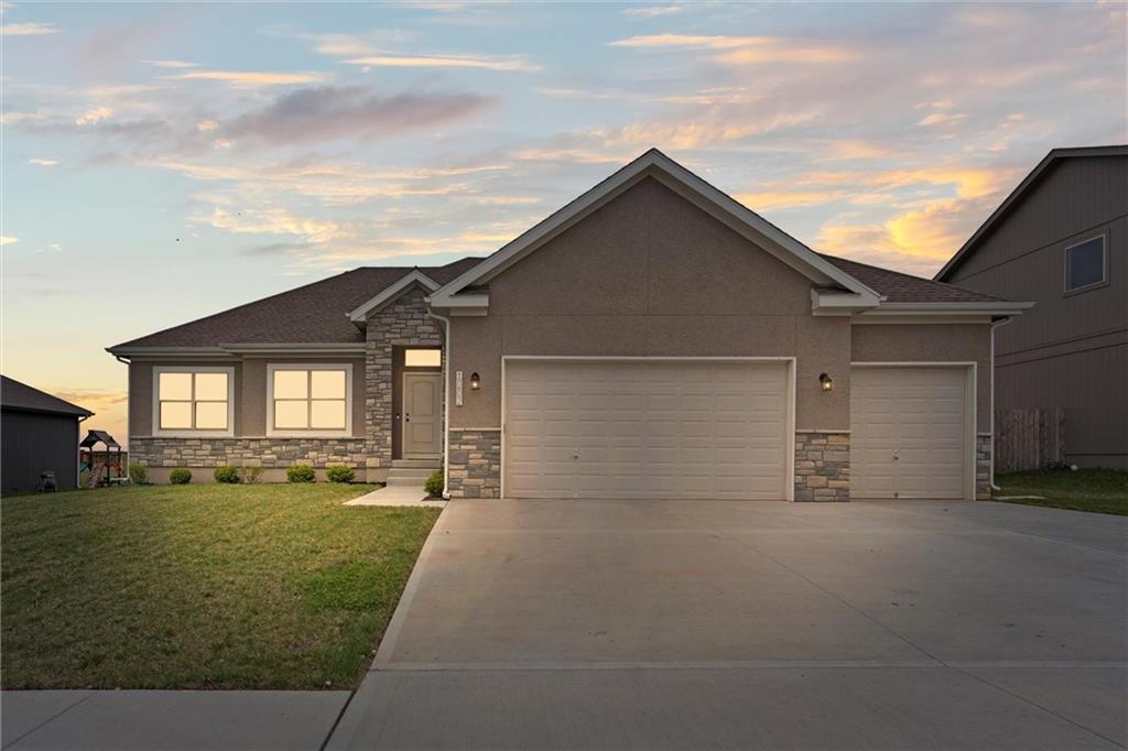 1002 Fox Trot Drive