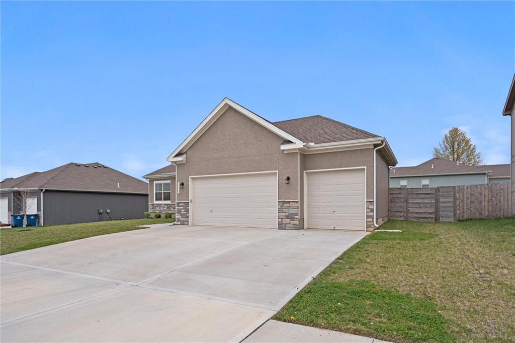 1002 Fox Trot Drive