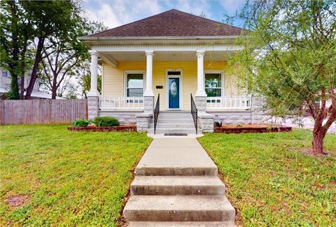 419 W Cherry Street, Nevada, MO 64772 - #: 2614425