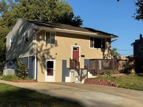Photo of 1524 N Geronimo Drive, Independence, MO 64058 (MLS # 2579593)