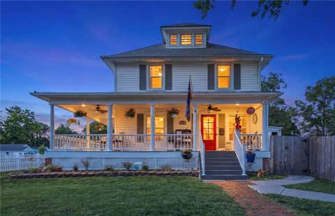 601 NE Douglas Street, Lee\'s Summit, MO 64063 - MLS#: 2621566