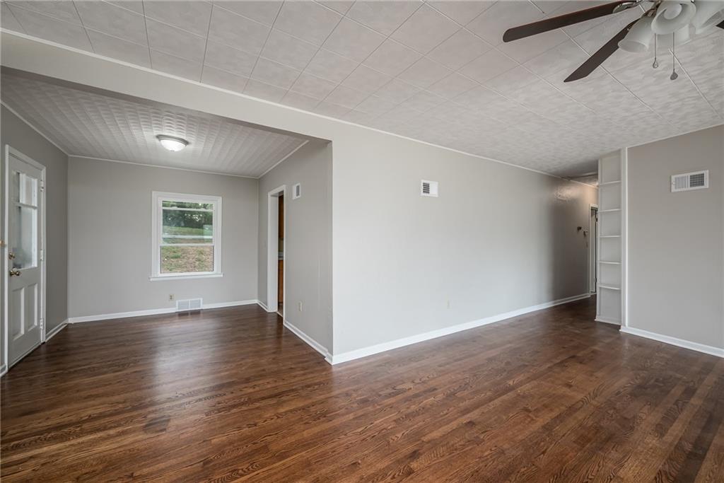 5530 Parallel Parkway