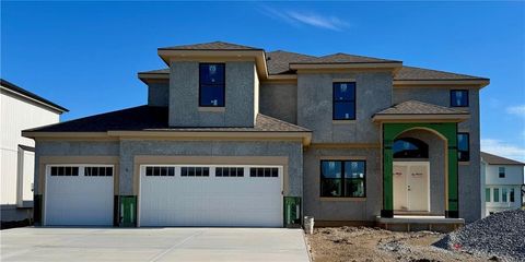 Photo of 7711 NE 103rd Terrace, Kansas City, MO 64157 (MLS # 2619591)