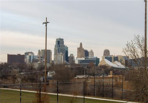 MLS: 2610435