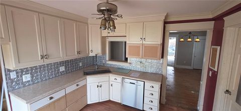 Tiny photo for 306 E Franklin Street, Liberty, MO 64068 (MLS # 2610248)