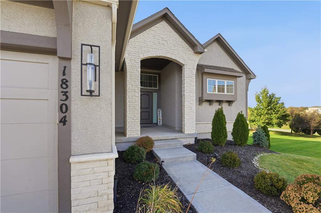 18304 Monrovia Street