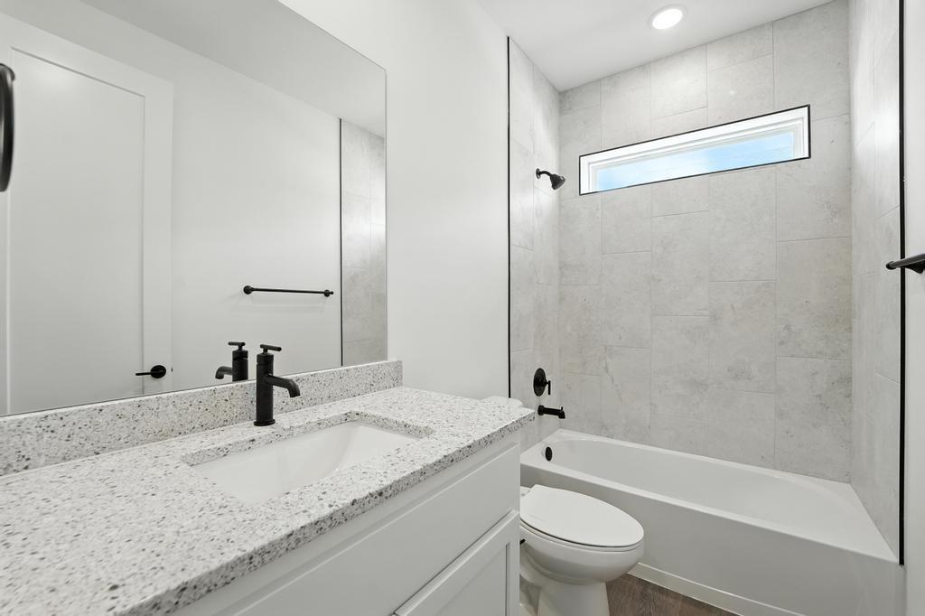 32727 W 176th Terrace