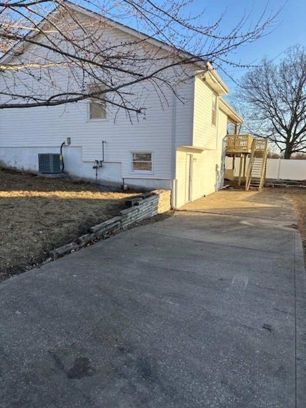 Photo of 818 Autumn Drive, Belton, MO 64012 (MLS # 2592152)