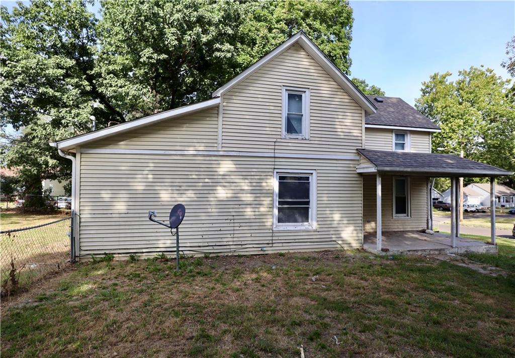 802 Locust Street