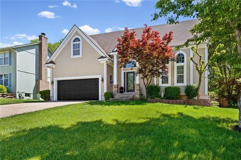 1213 SW Persels Road Lee's Summit MO 64081