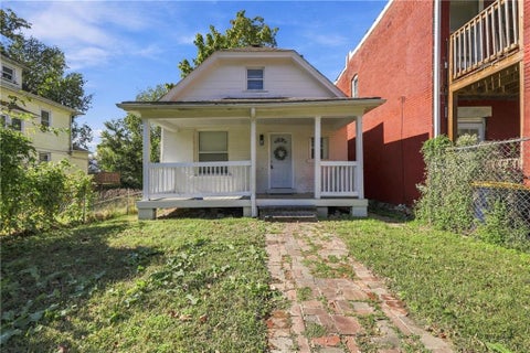 Photo of 2302 Montgall Avenue, Kansas City, MO 64127 (MLS # 2648612)