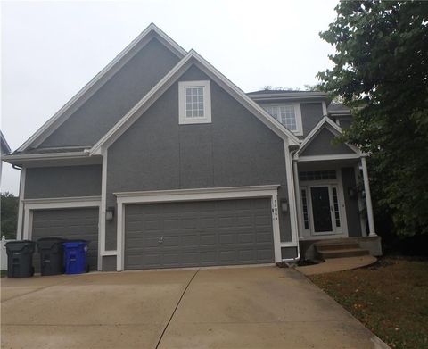 Photo of 14064 W 147th Street, Olathe, KS 66062 (MLS # 2585422)