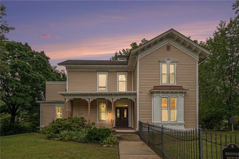 1203 5th Avenue Leavenworth KS 66048