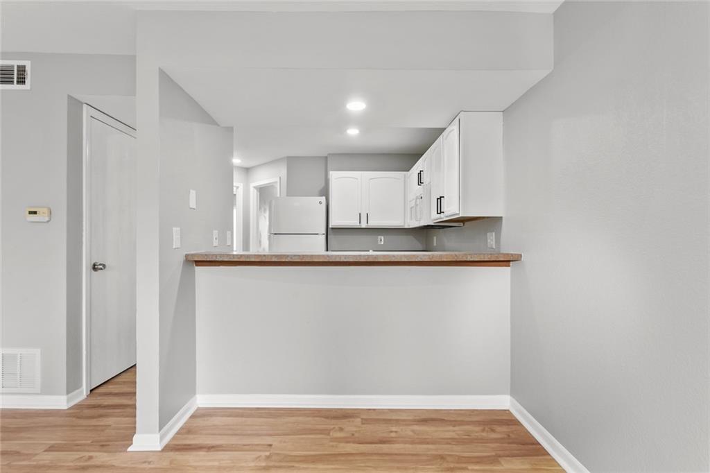 1506 W 25th Court E5