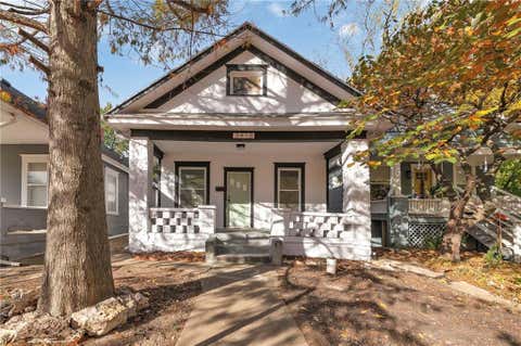 Photo of 3416 GENESSEE Street, Kansas City, MO 64111 (MLS # 2637048)
