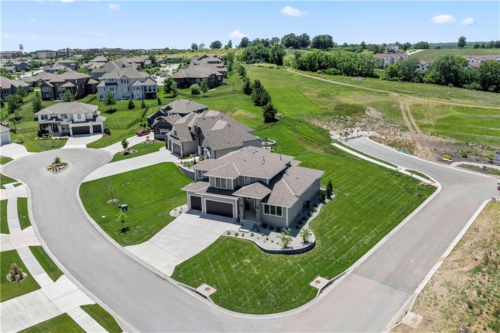 3073 NW Thoreau Lane