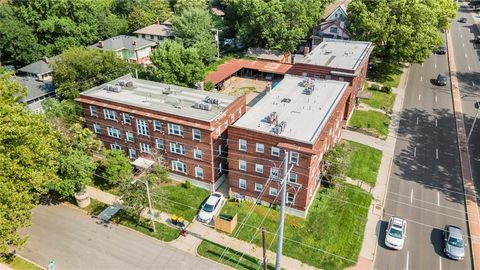 806 W 38th Street Kansas City MO 64111