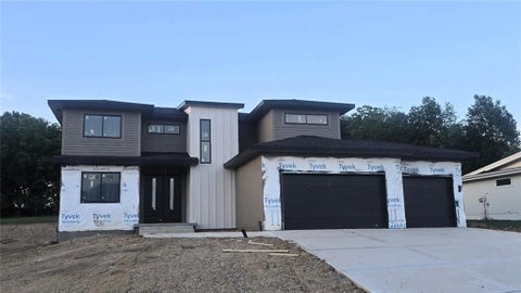 Photo of 1006 Meadowbrook Drive, Kearney, MO 64060 (MLS # 2628193)
