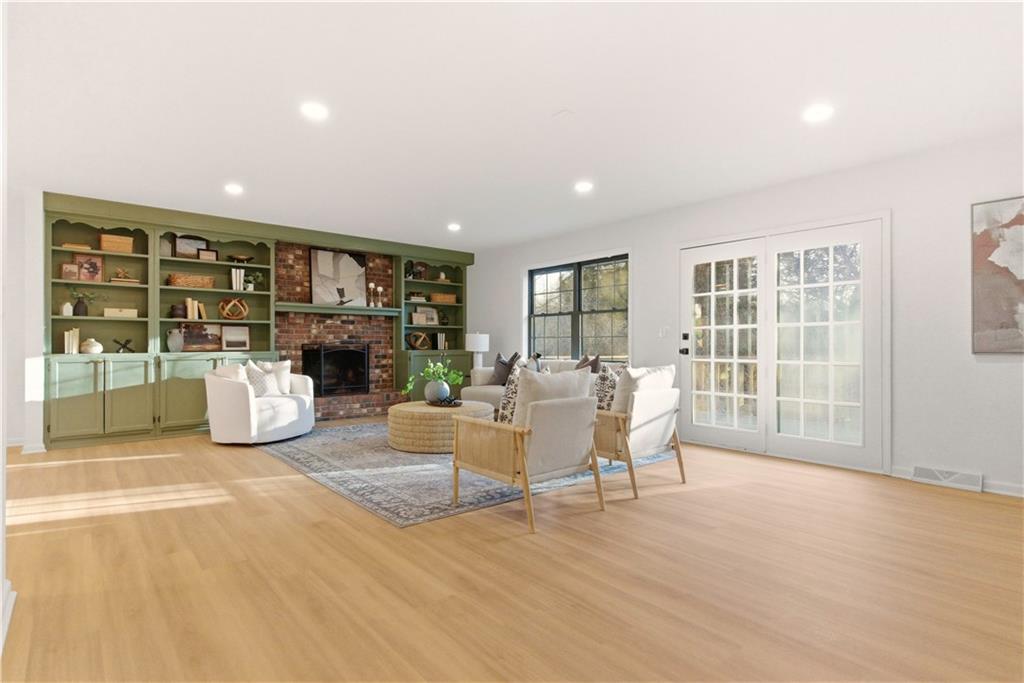 3405 Southern Hills Drive