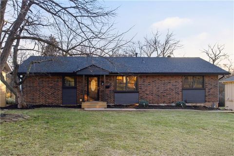 3405 Southern Hills Drive Kansas City MO 64137