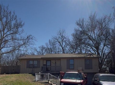 8211 W 57th Street Merriam KS 66202