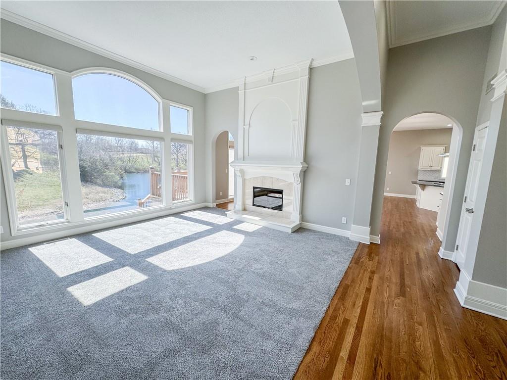 613 NE Persimmons Circle