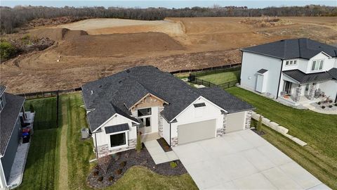 1616 SW 27th Street Lee's Summit MO 64082