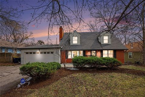 7711 Grand Avenue Kansas City MO 64114