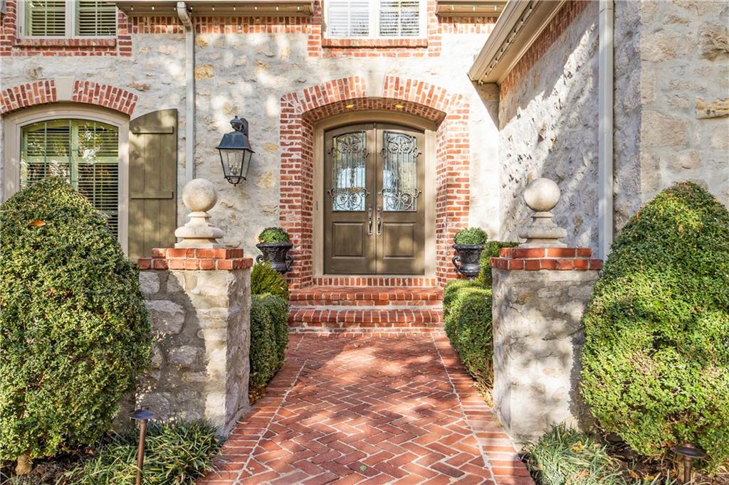 360 E Loch Lloyd Parkway