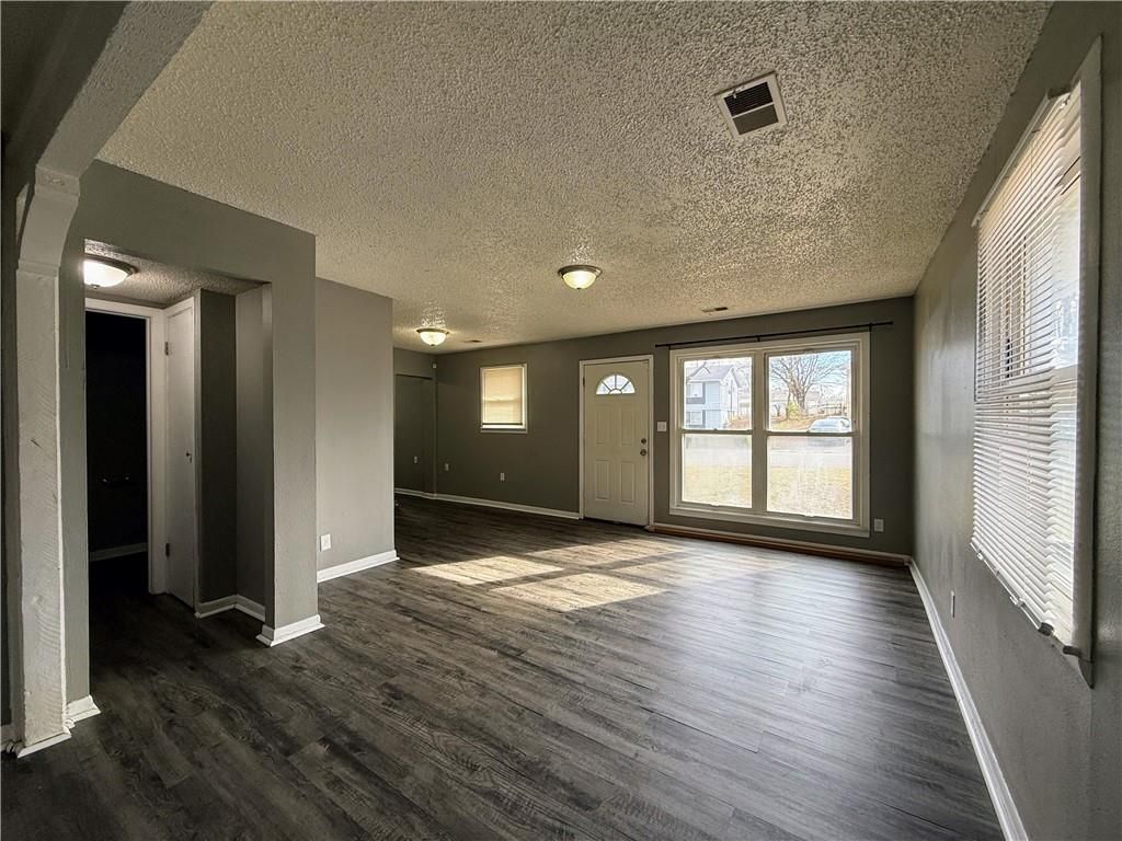 Photo of 6004 E 152nd Street, Grandview, MO 64030 (MLS # 2598825)