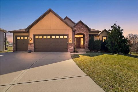 25007 W 77th Street Shawnee KS 66227