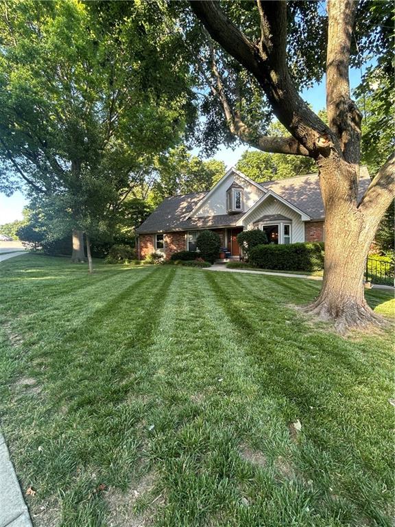 1144 Camelot Drive