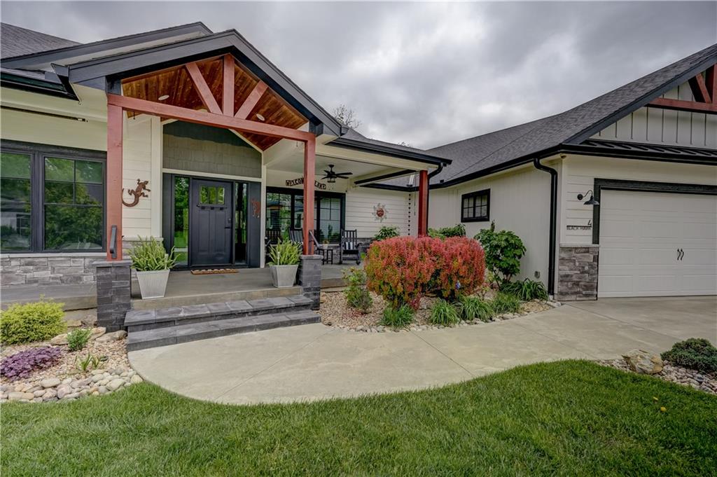 4 Black Hawk Drive