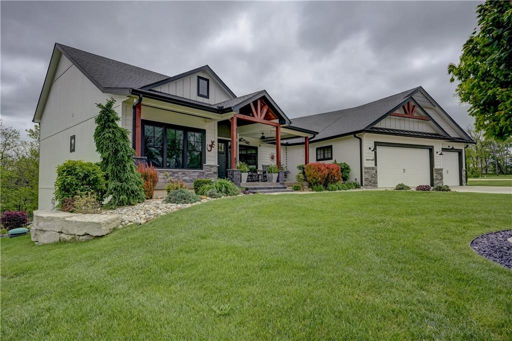 4 Black Hawk Drive