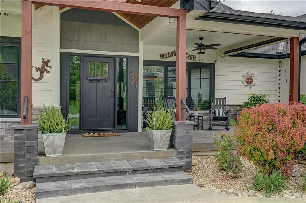4 Black Hawk Drive